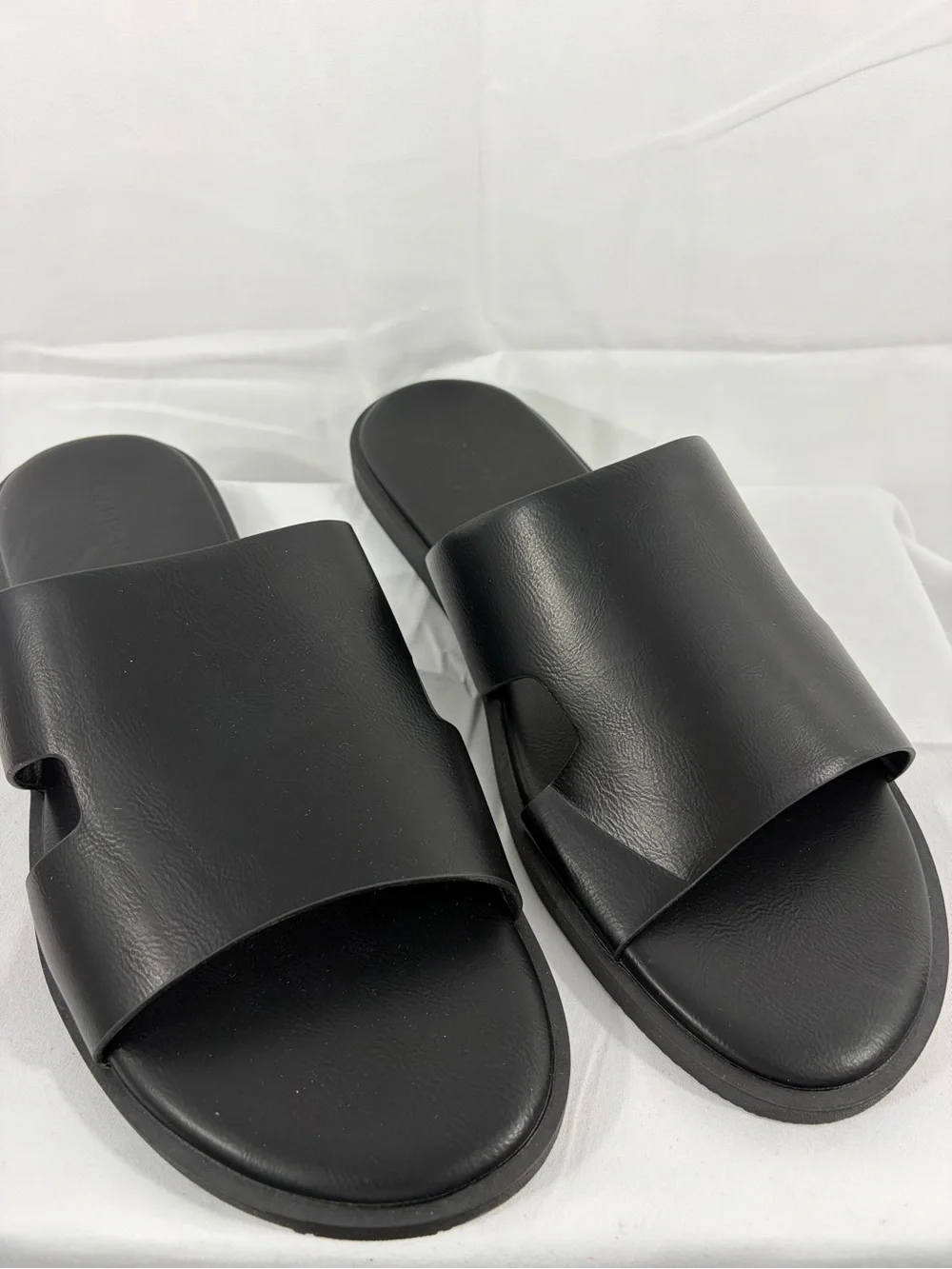 NWT Madden Men’s Size 13 Classic Black Slide Sandals Slip-On